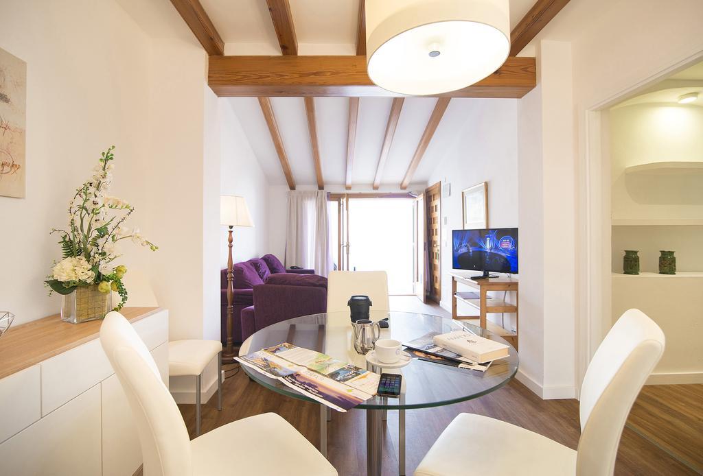 Apartamentos Miramar Port de Pollenca Exterior photo